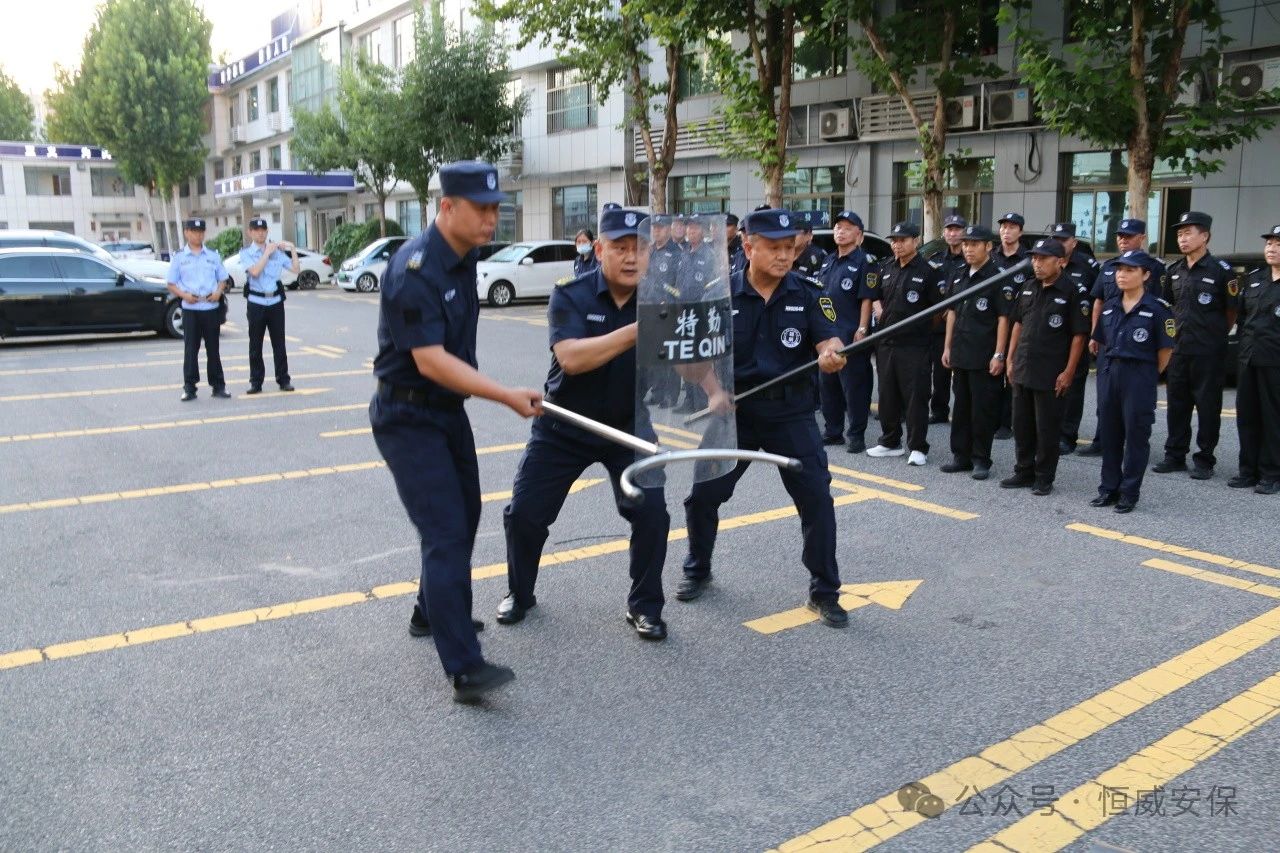 【平安校園】德州恒威安保參加新河?xùn)|路派出所組織的最小應(yīng)急單元演練